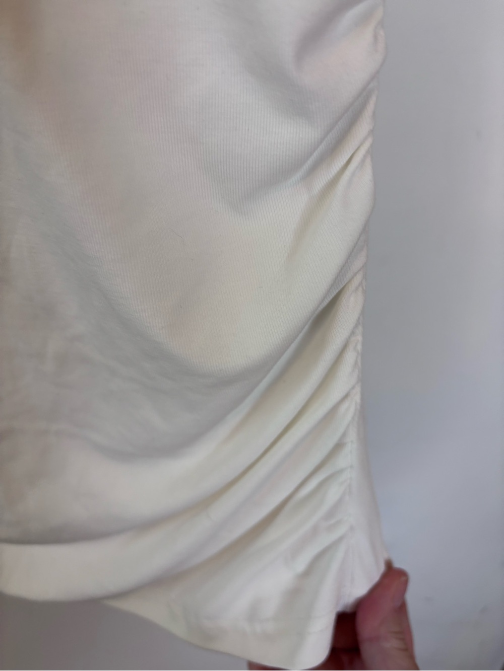 NWT OGL Skin Kiss Pure White Ruched V-Neck Built-In Bra Tee - Picture 7 of 8